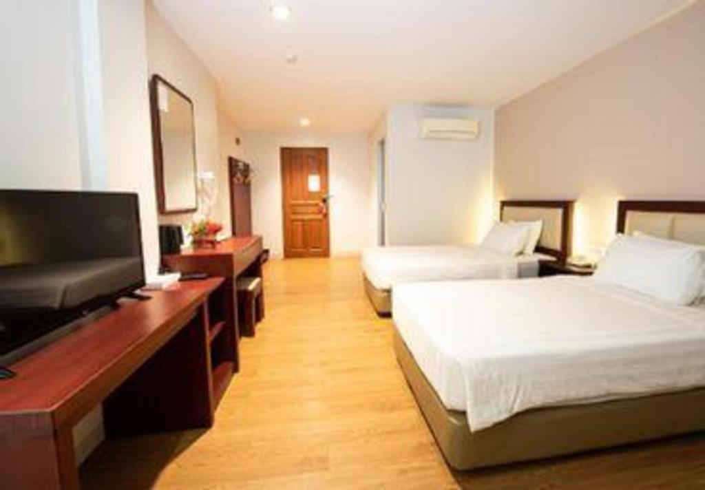 Lovina Inn Penuin Nagoya Esterno foto